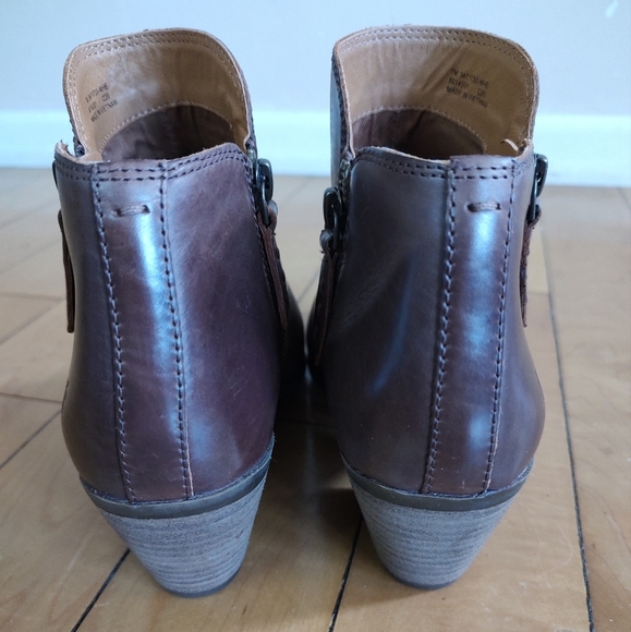 Frye Judith Women's Brown Leather Double Zip Ankle Booties - Picture 6 of 9